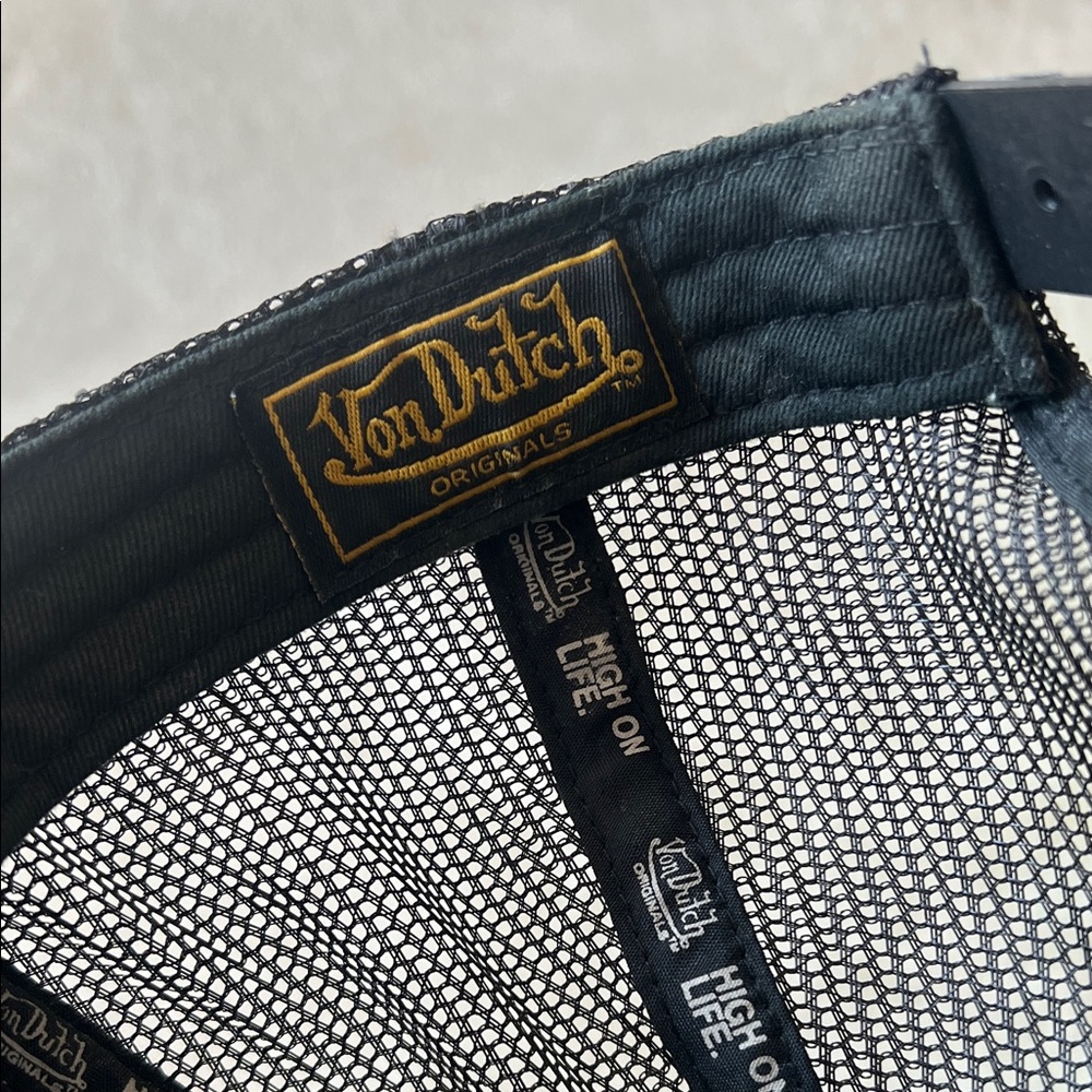 Von Dutch Black and White Logo Cap - Picture 6 of 13